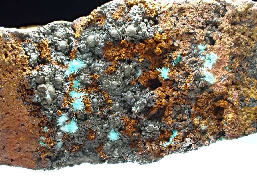 Agardite-(La)