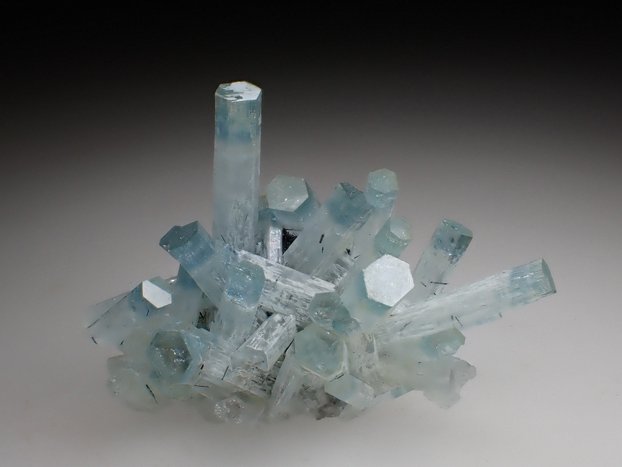 Beryl Var Aquamarine