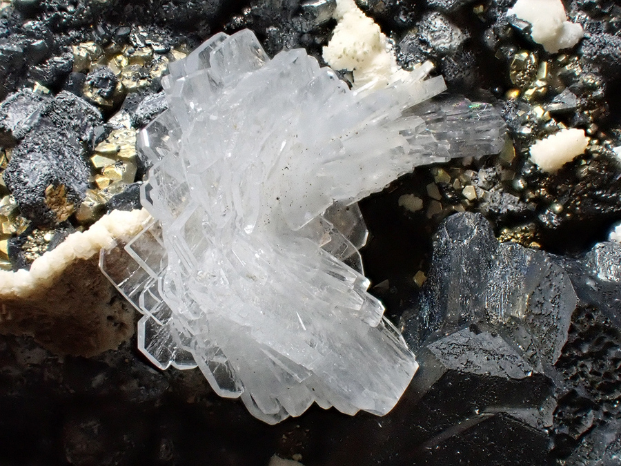 Tetrahedrite & Baryte