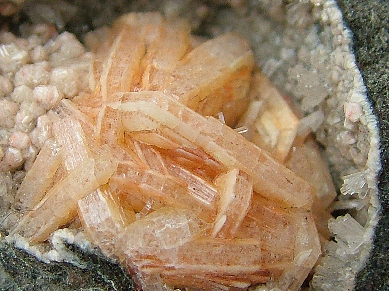 Gmelinite