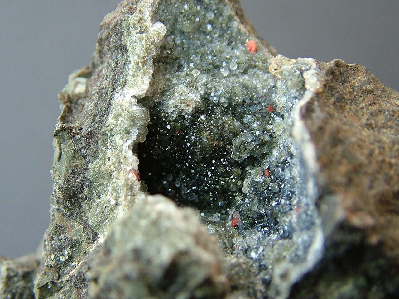 Gmelinite With Analcime & Natrolite