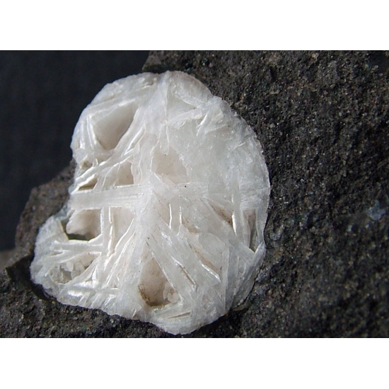 Lévyne With Offretite & Chabazite