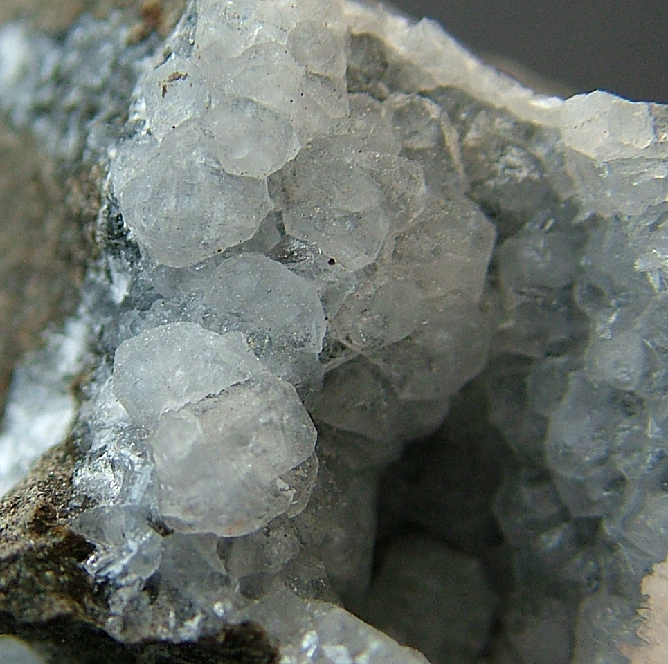 Thomsonite On Analcime With Mesolite