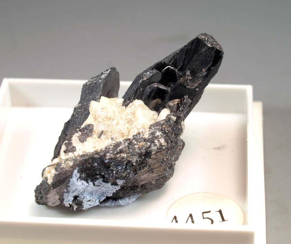 Tantalite-(Fe)