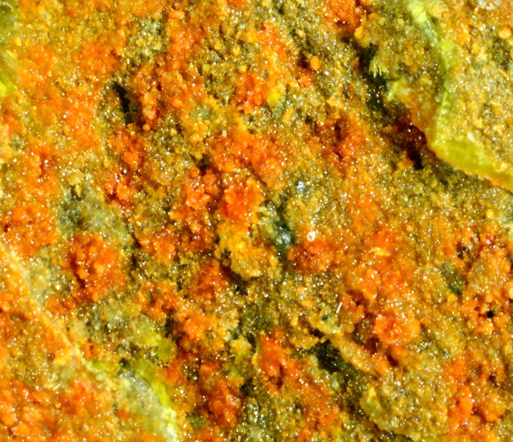 Umohoite & Calcurmolite