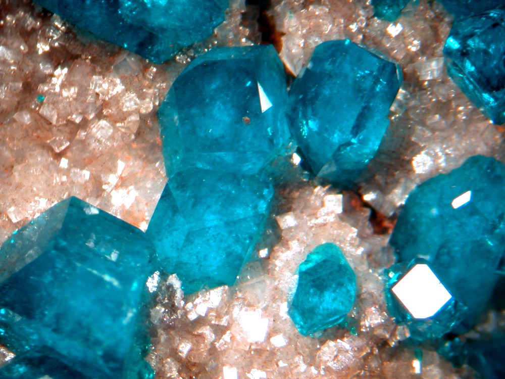 Minrecordite & Dioptase