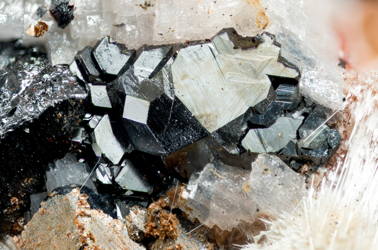 Kraisslite Franklinite Willemite & Chlorophoenicite