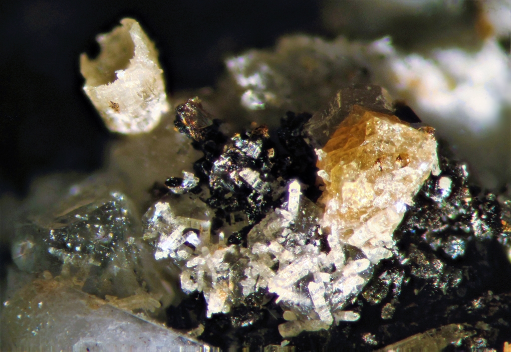 Burbankite & Ilmenite