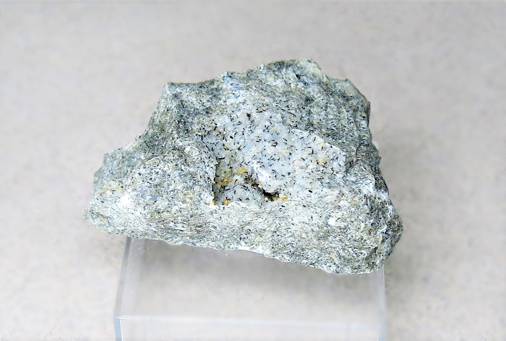 Labuntsovite