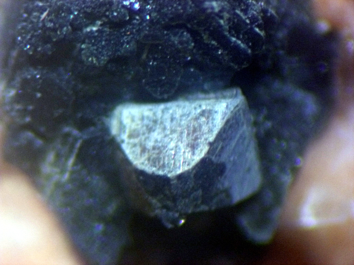 Hingganite-(Y)