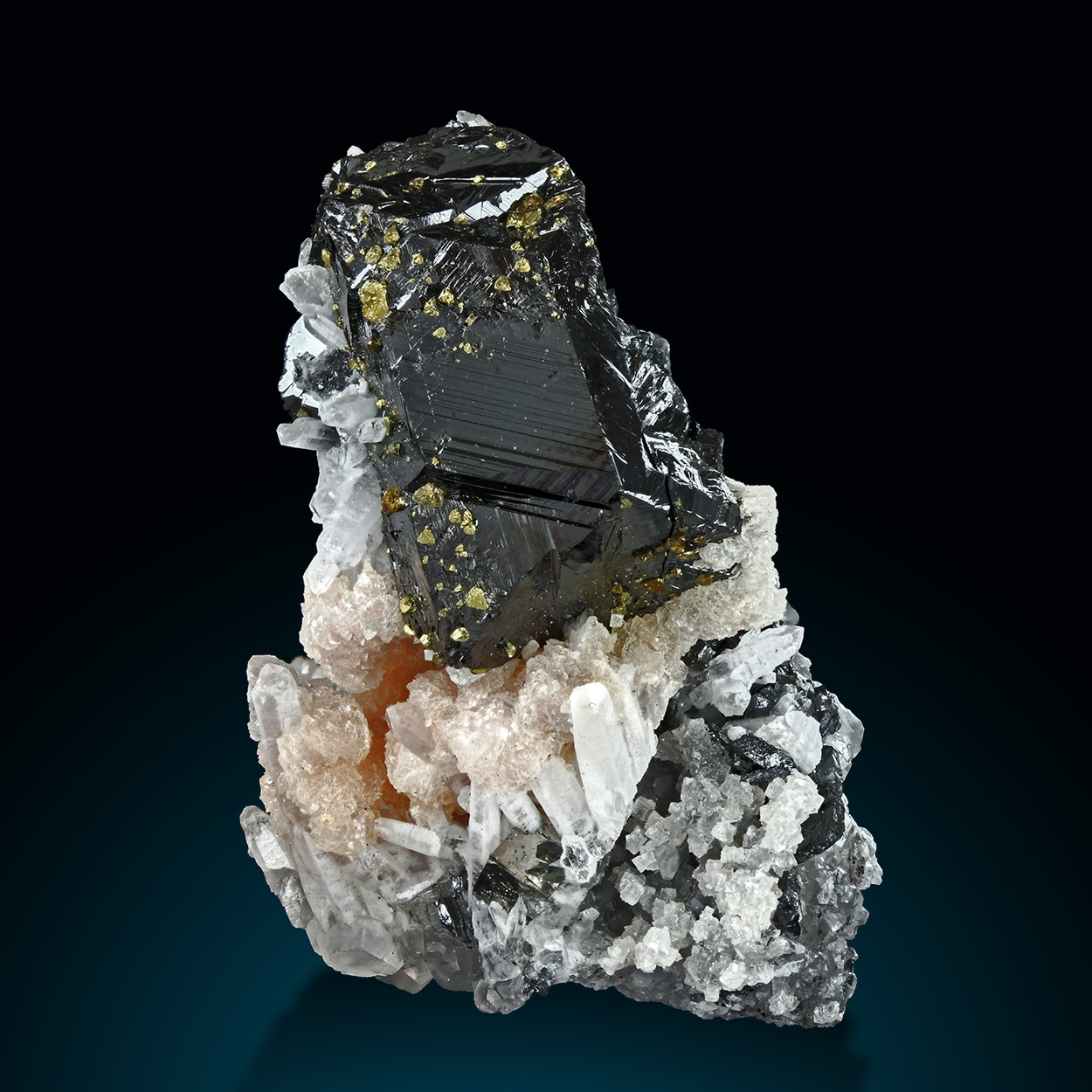 Sphalerite Chalcopyrite & Calcite