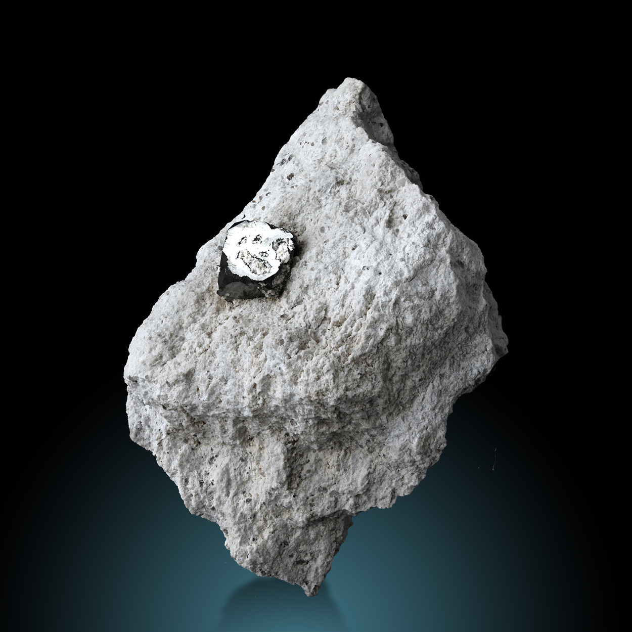 Bixbyite