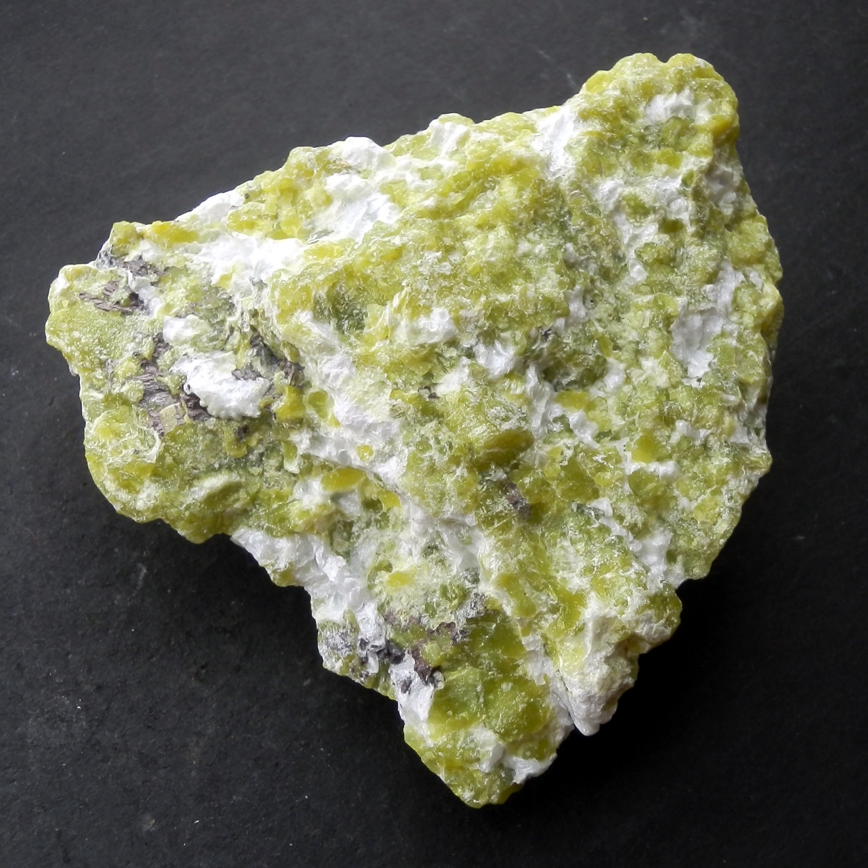 Lizardite Hydrotalcite & Magnetite