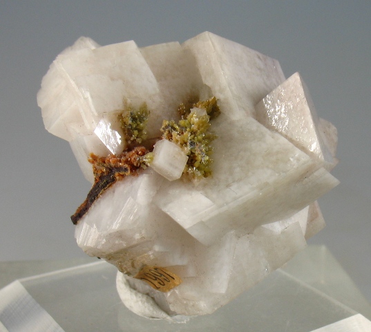 Descloizite & Pyromorphite & Calcite