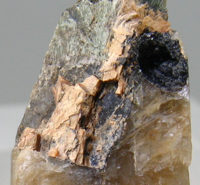 Belyankinite Psm Murmanite