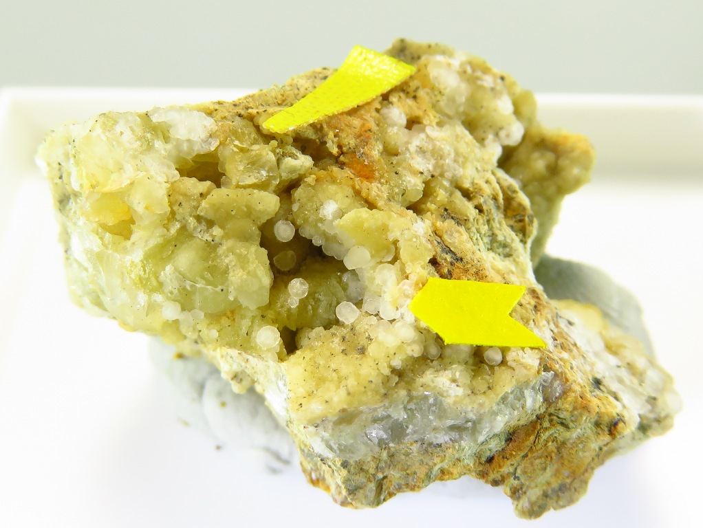 Melanophlogite