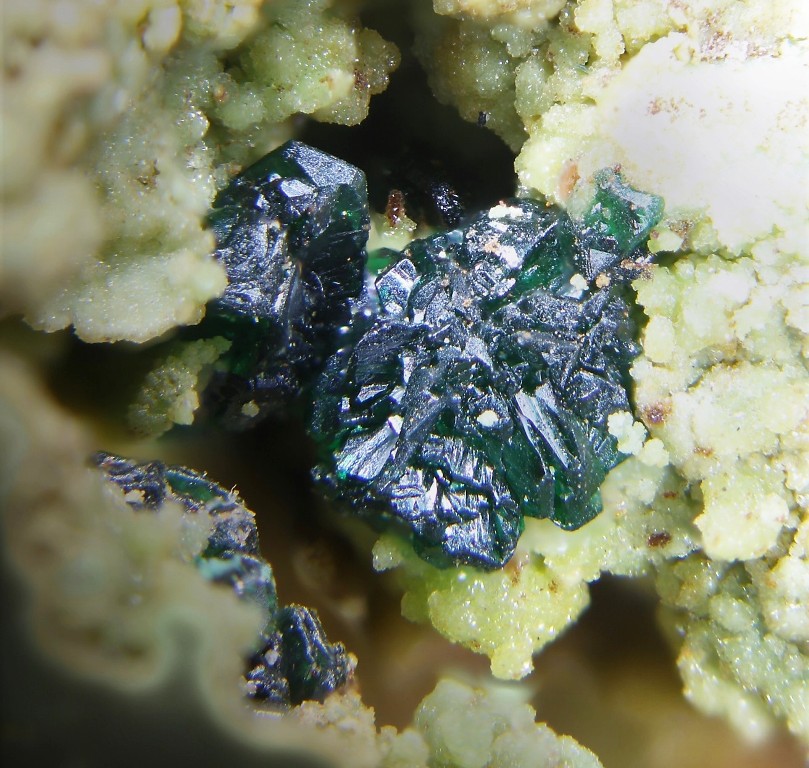 Gillardite & Gaspéite