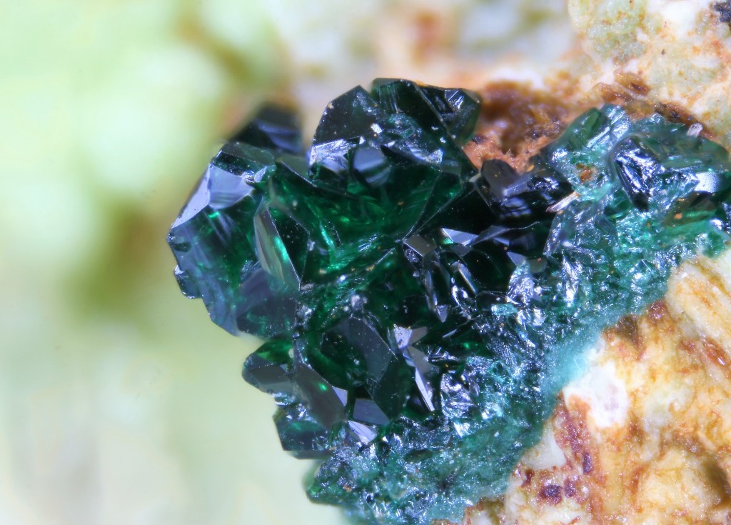 Gillardite