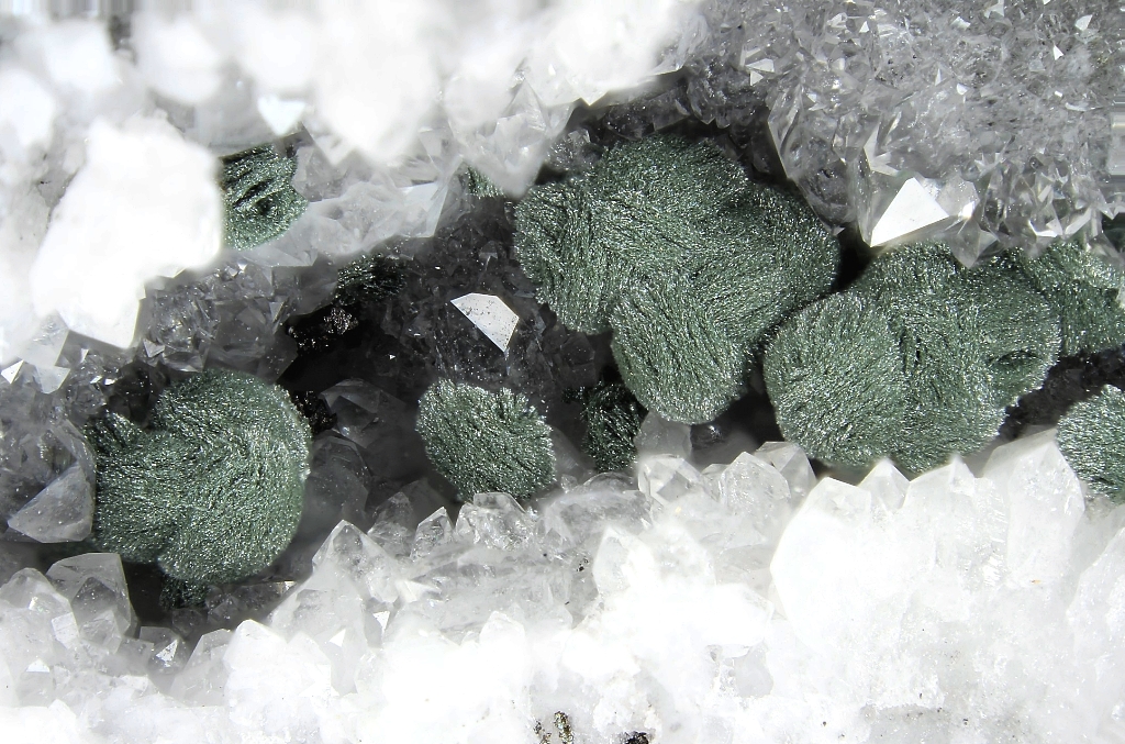 Tungstibite