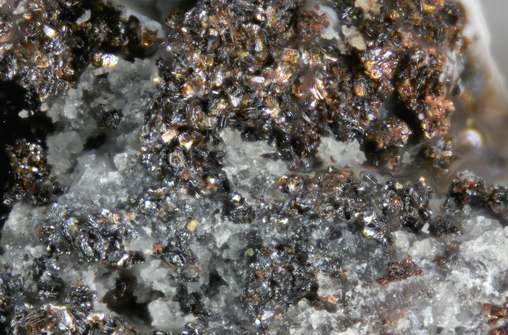 Khesinite