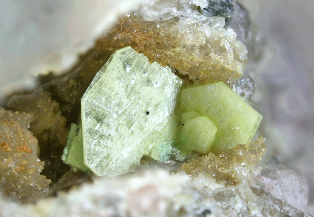 Nováčekite & Arseniosiderite