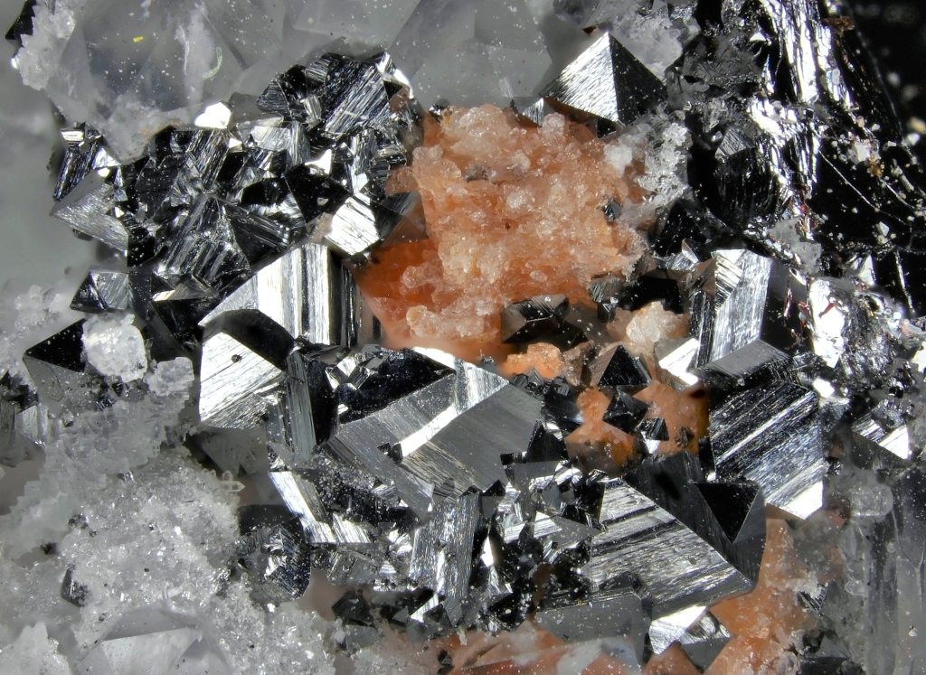 Manganoquadratite