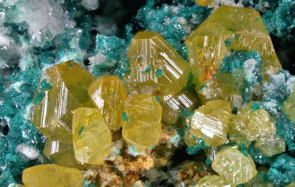 Herbertsmithite Wulfenite & Zincrosasite