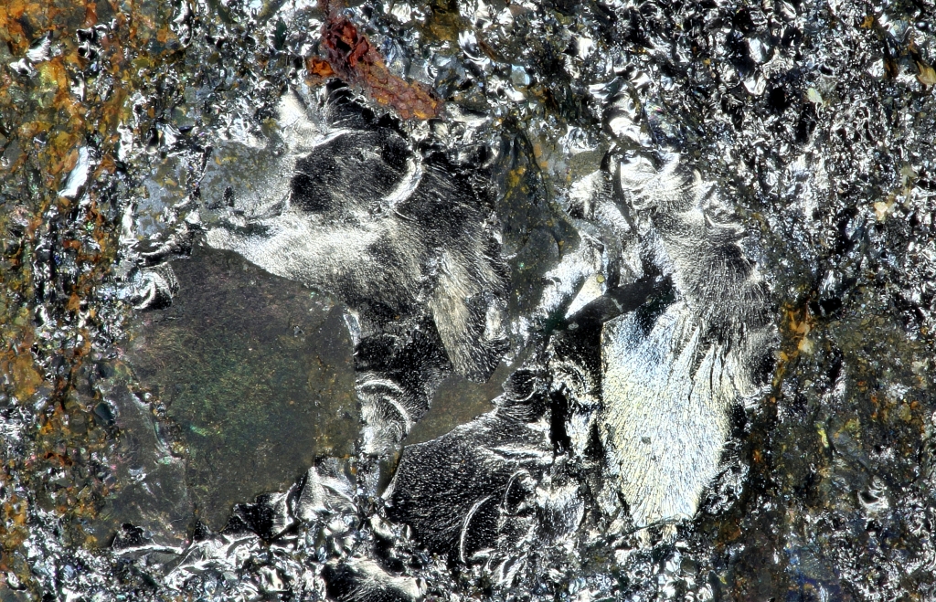 Magnesiohögbomite-2N2S