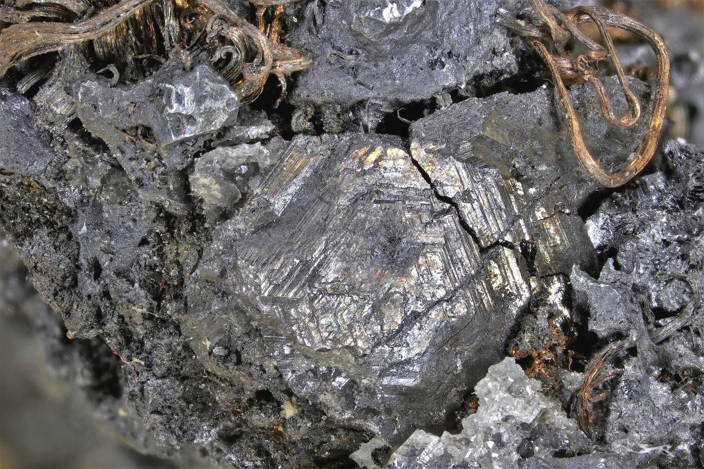 Native Silver Polybasite & Acanthite