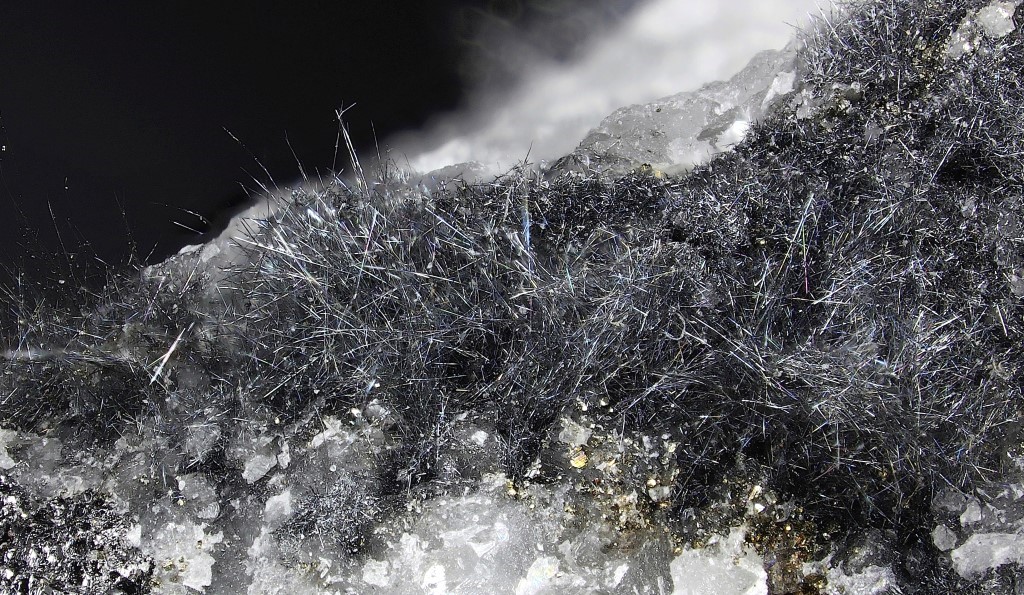 Moëloite