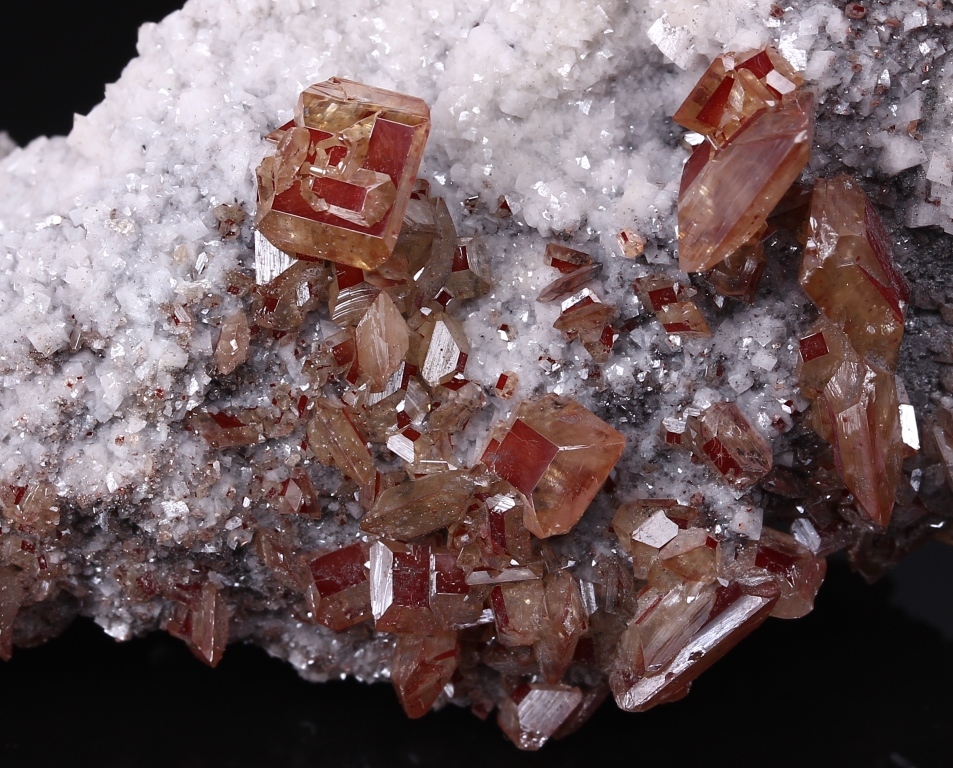 Wulfenite