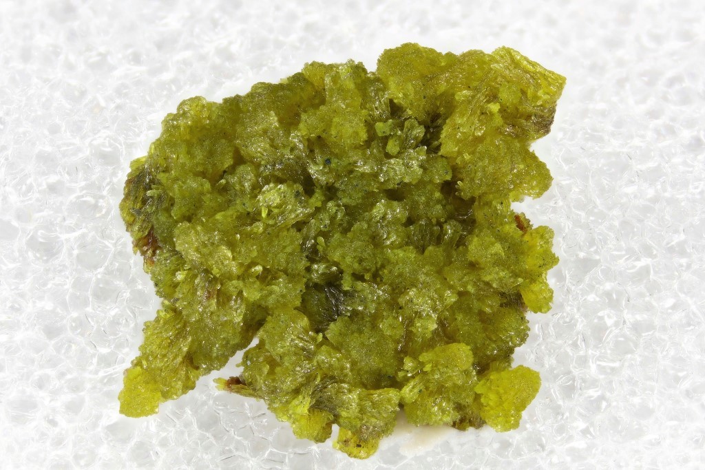 Zincgartrellite