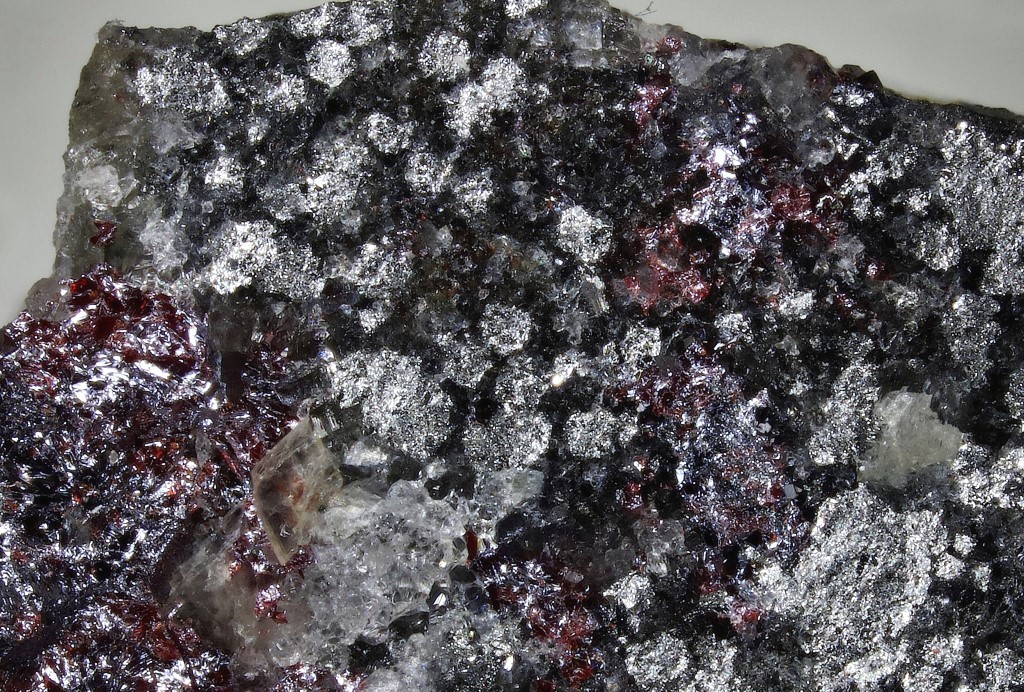 Sangenaroite