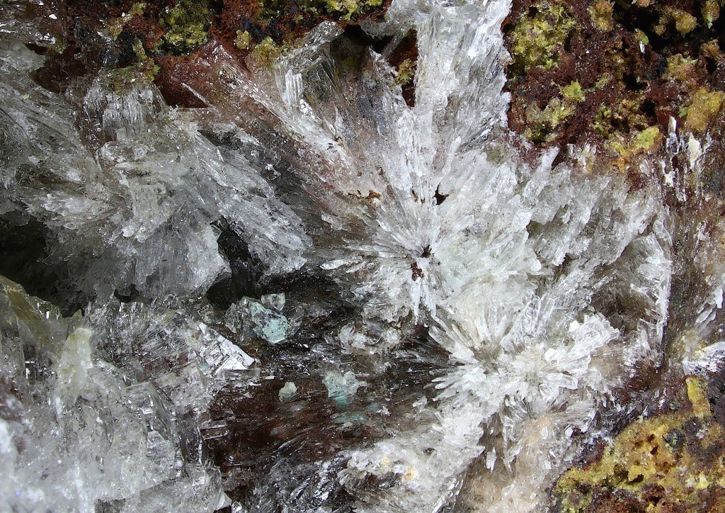 Hemimorphite & Tsumcorite