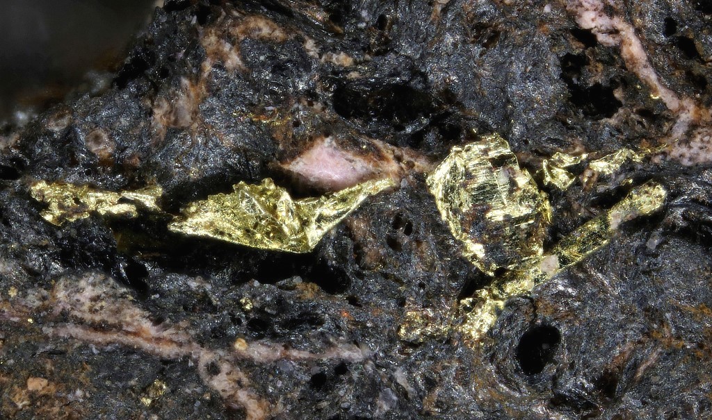 Native Gold Erythrite & Skutterudite