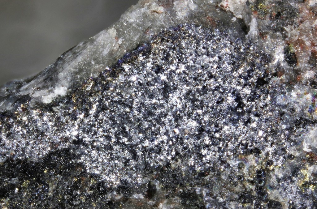 Eskebornite Bukovite Klockmannite Tiemannite Bohdanowiczite Eucairite Umangite Uraninite & Clausthalite