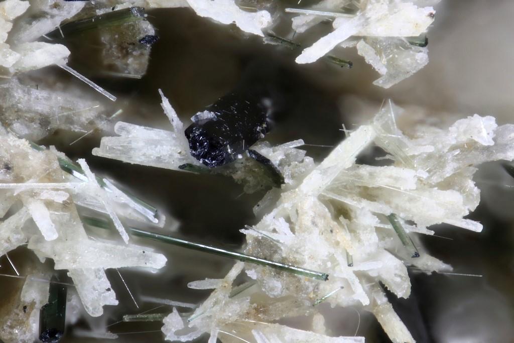 Petersenite-(Ce)