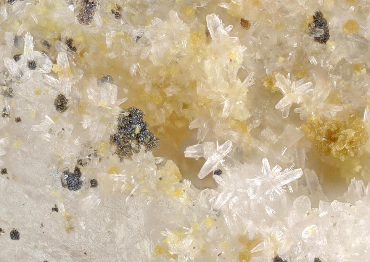 Rhabdophane-(La)