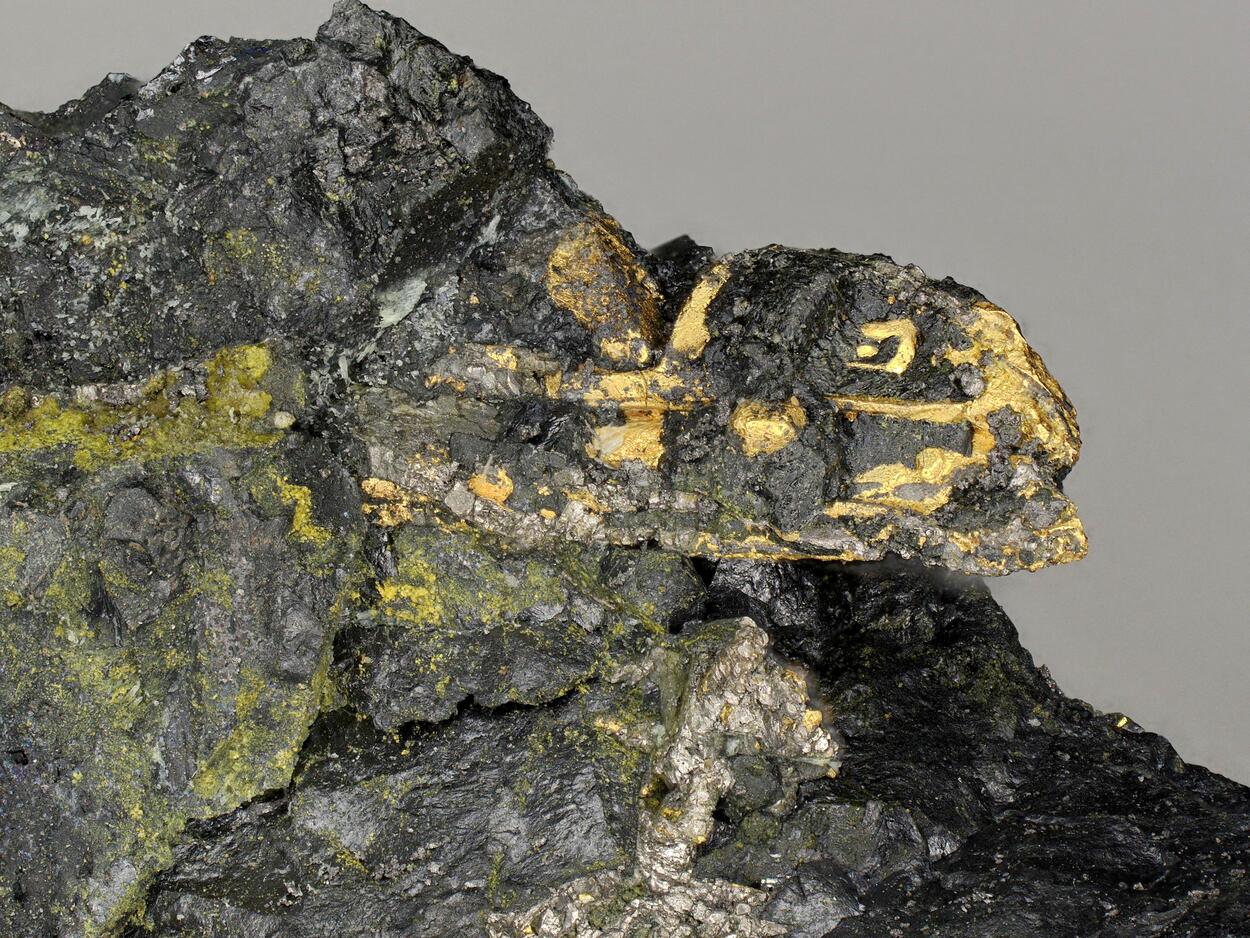 Native Gold & Uraninite