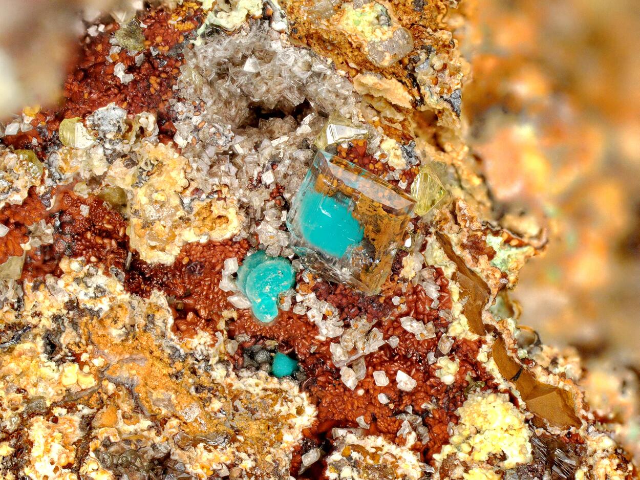 Zincrosasite