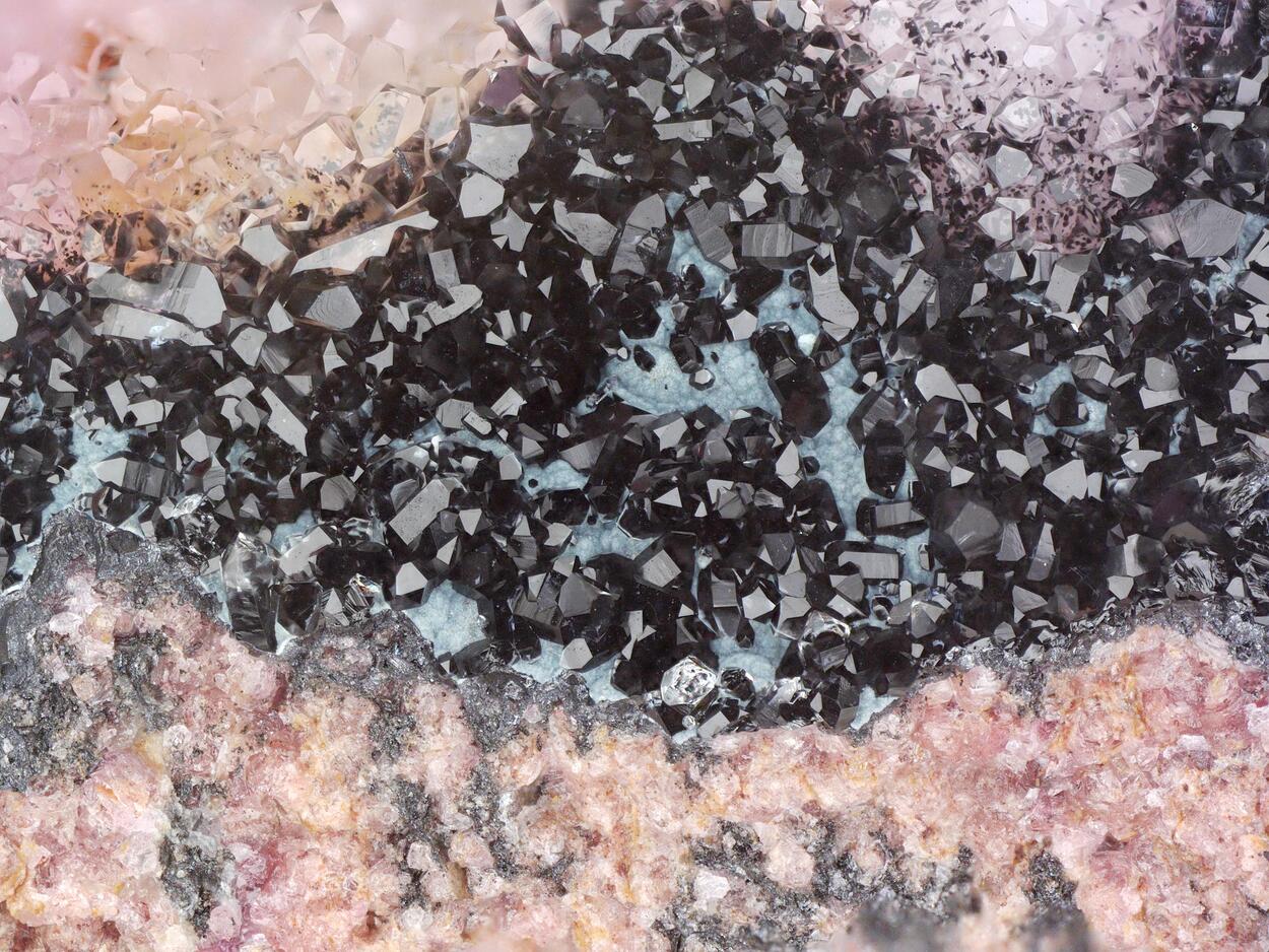 Perchiazziite