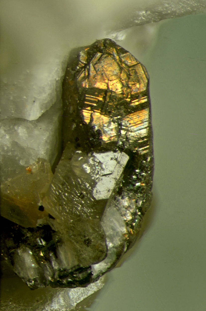 Chalcopyrite & Gmelinite-Na