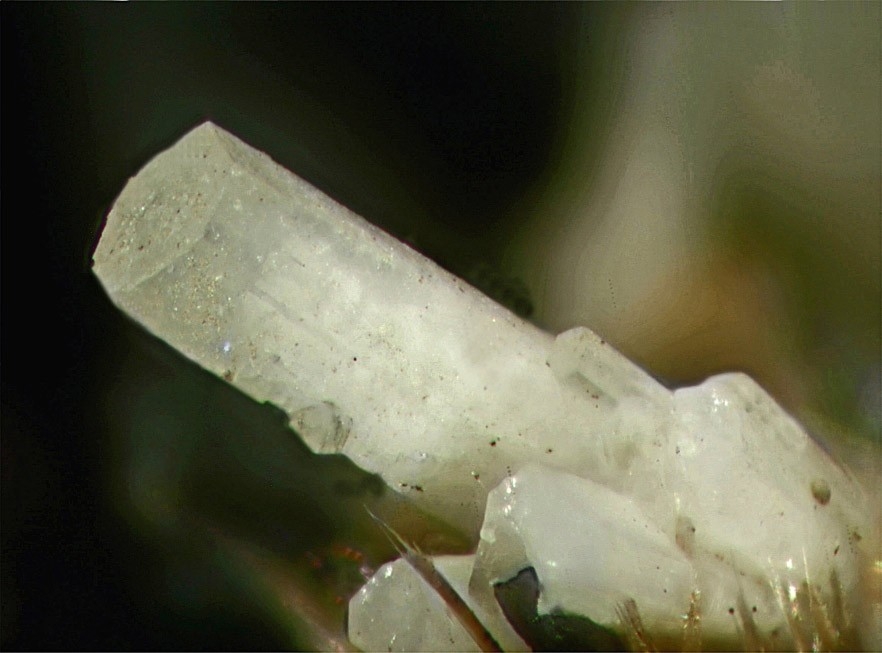 Ancylite-(Ce) On Astrophyllite-Kupletskite Series & Calcite With Kentbrooksite