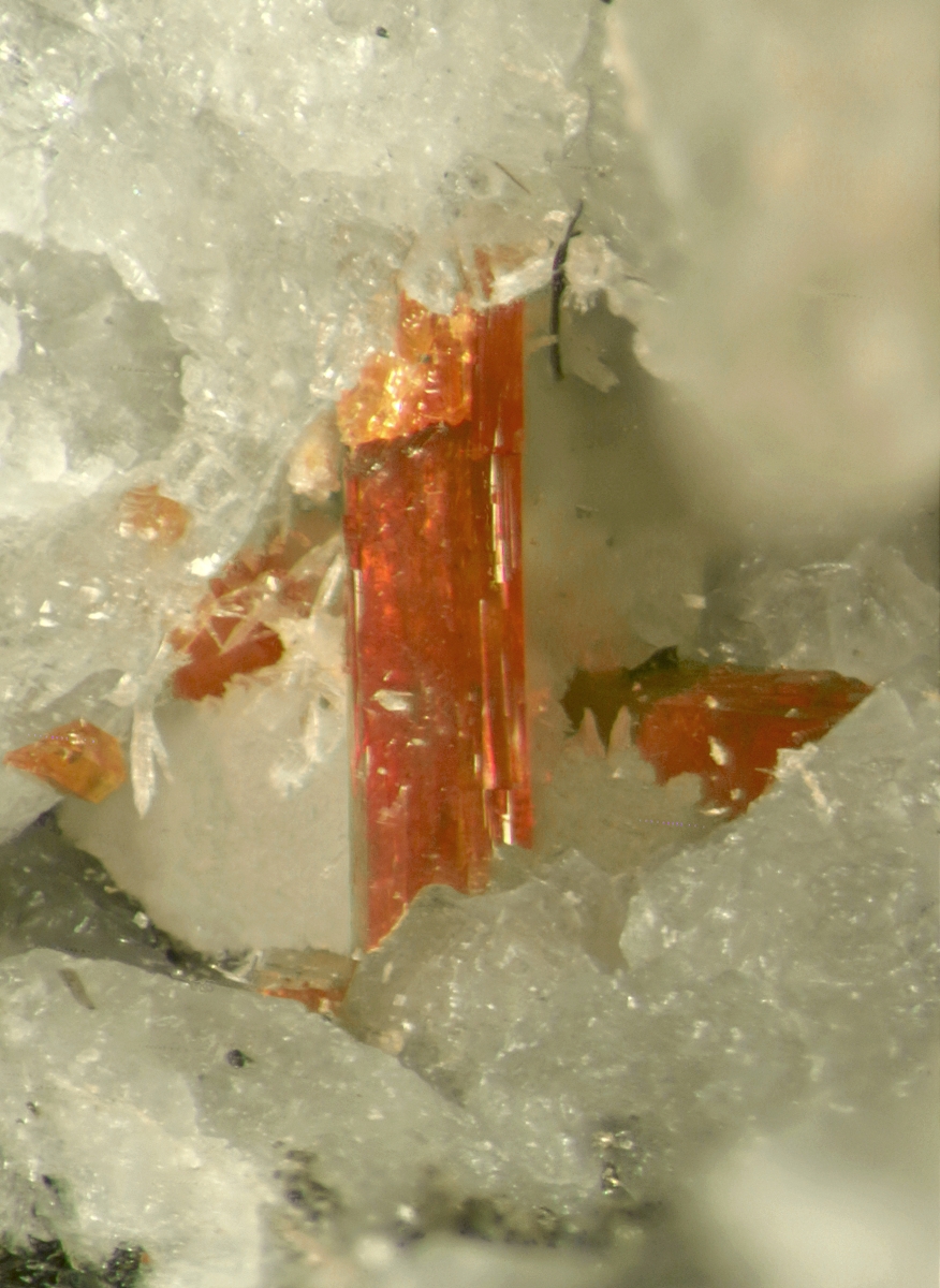 Labuntsovite-Mn With Natrolite