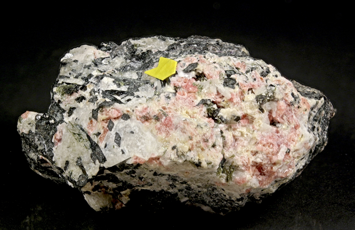 Thermonatrite & Eudialyte Group With Vuonnemite & Fluorapatite