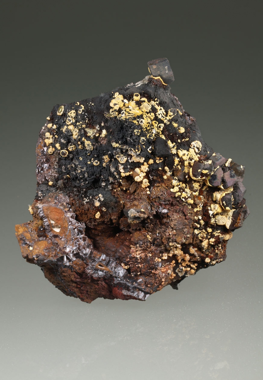 Vanadinite Phosphohedyphane & Goethite