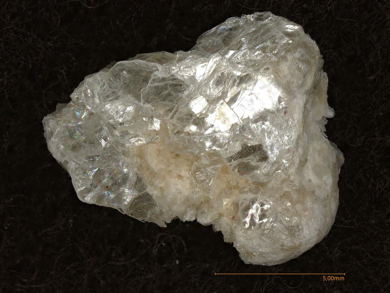 Hydroxylwagnerite