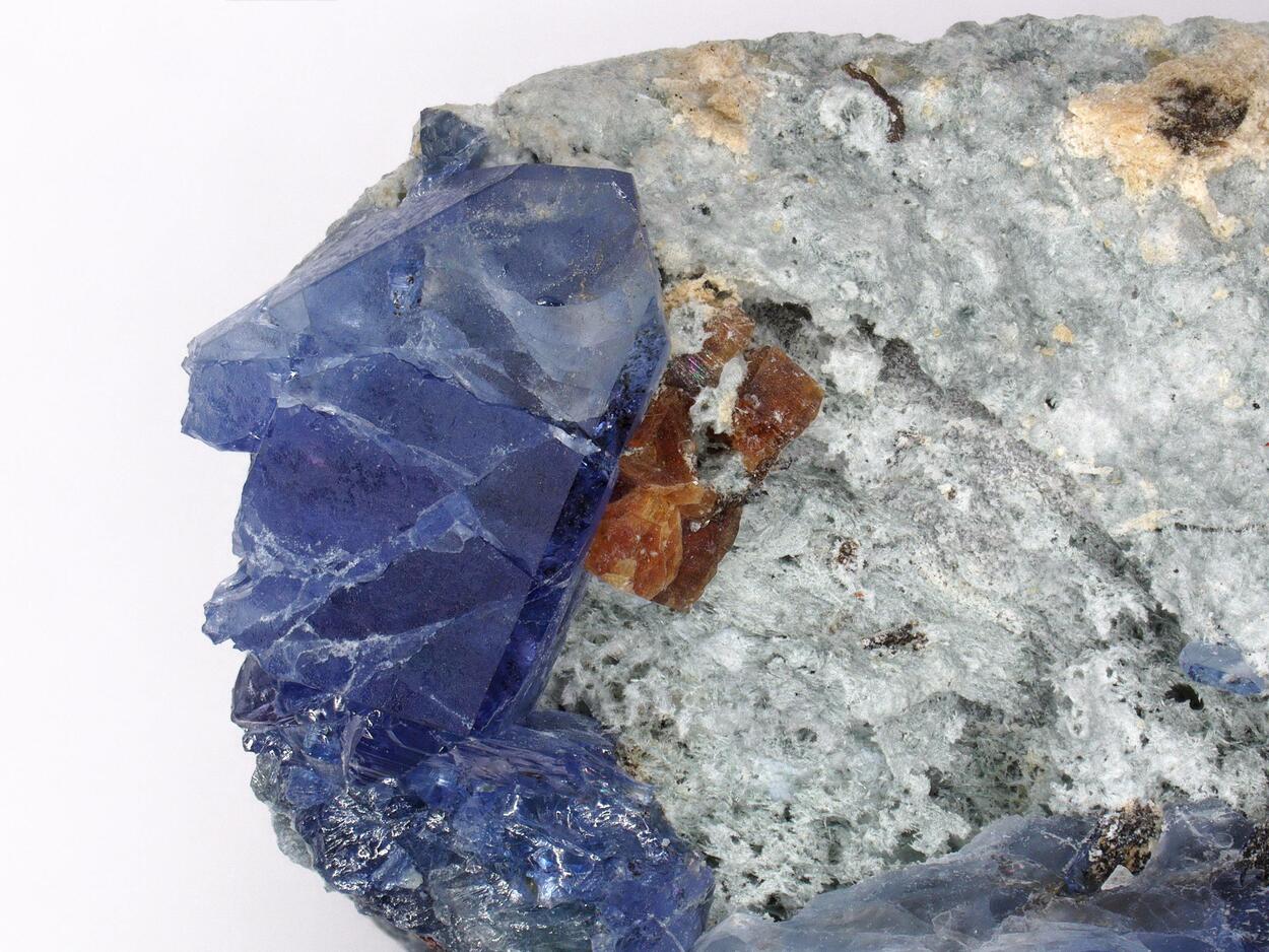 Joaquinite-(Ce) & Benitoite