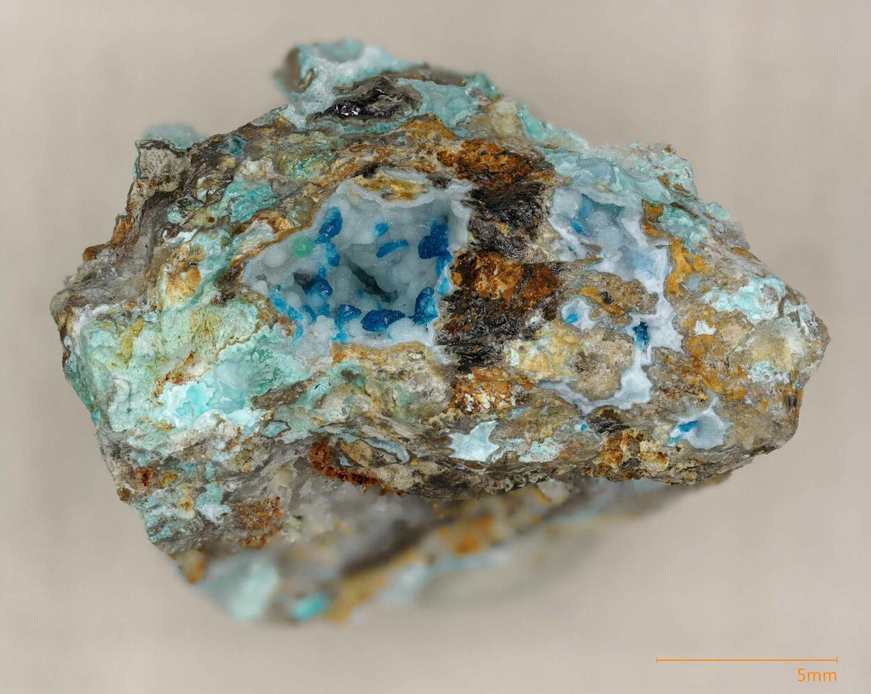 Dongchuanite