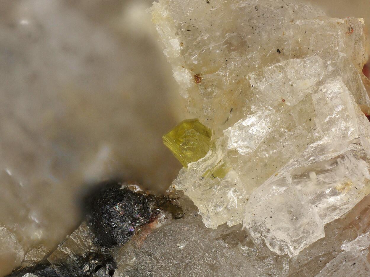 Vicanite-(Ce)